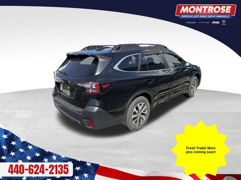 Used 2020 Subaru Outback Premium AWD/4WD image 3