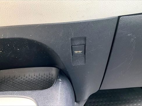 Used 2022 Toyota Corolla LE image 26