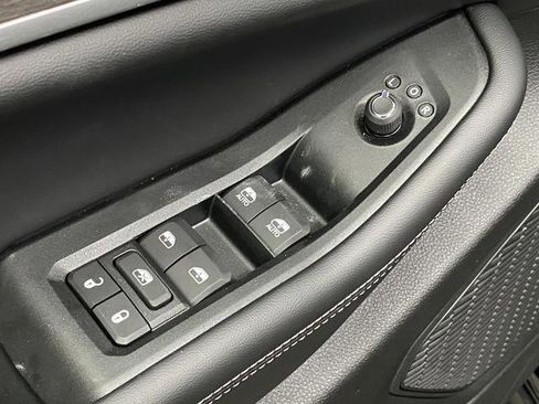 New 2026 Jeep Grand Cherokee Altitude AWD/4WD image 31