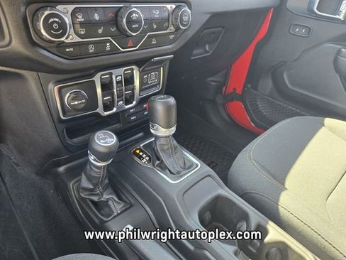 Used 2024 Jeep Gladiator Sport image 26