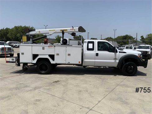 Used 2016 Ford F550 4x4 SuperCab Super Duty image 7