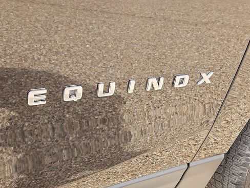 Used 2020 Chevrolet Equinox LT FWD image 8