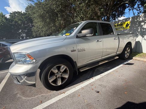 Used 2017 RAM 1500 Big Horn RWD image 3