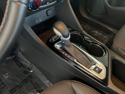 Used 2025 Buick Encore GX Preferred FWD image 41