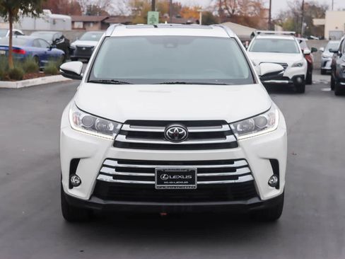 Used 2018 Toyota Highlander Limited image 6