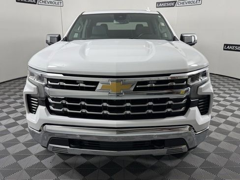 Used 2022 Chevrolet Silverado 1500 LTZ w/ Z71 Off-Road Package image 9