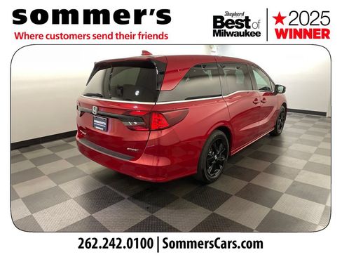 Used 2024 Honda Odyssey Sport image 5