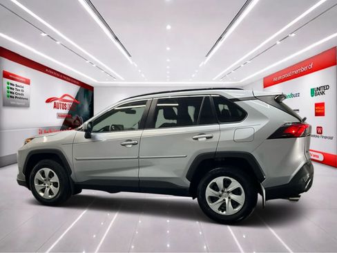 Used 2019 Toyota RAV4 LE w/ All Weather Liner Package AWD/4WD image 5