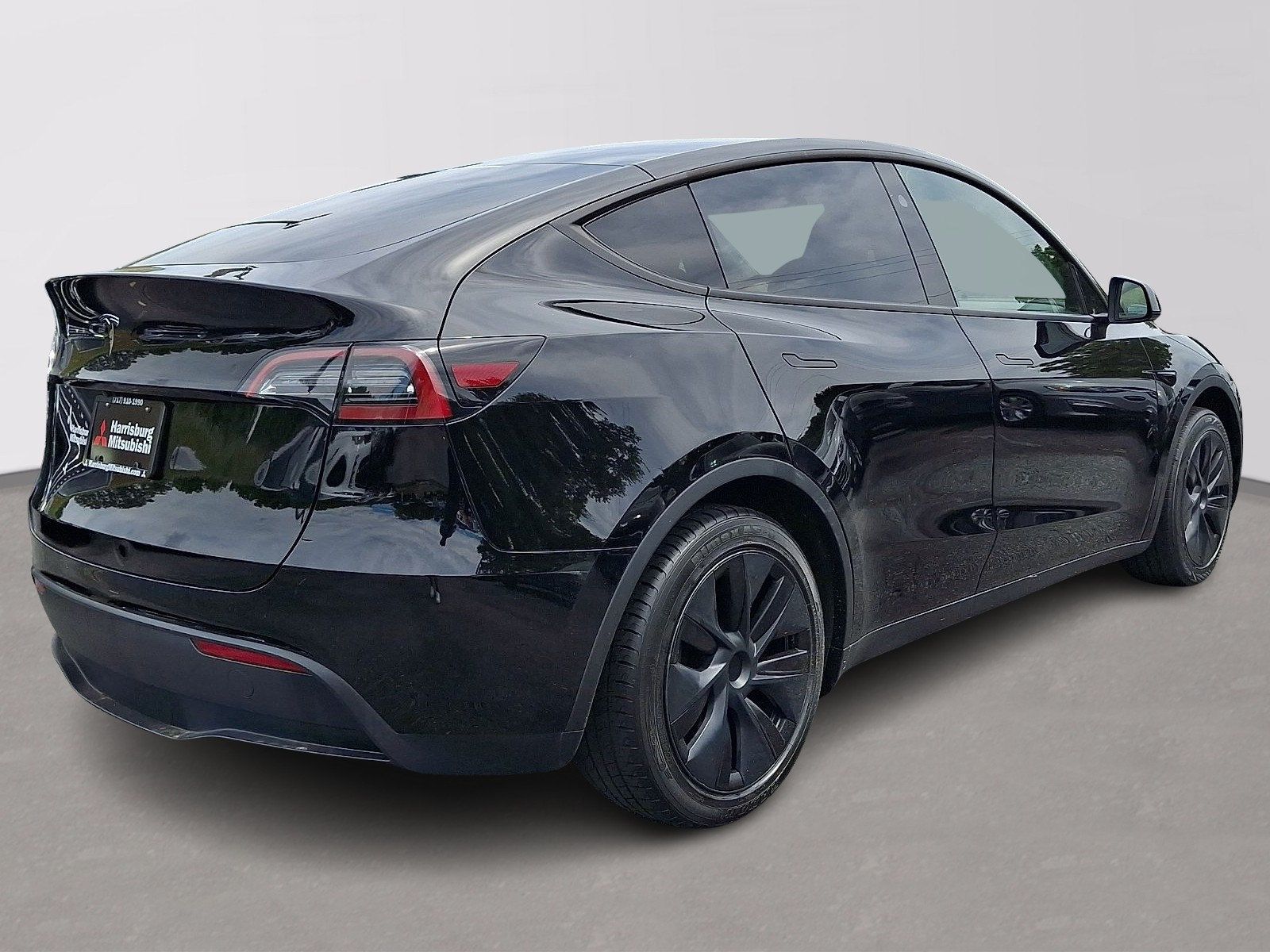 Used 2024 Tesla Model Y Long Range RWD image 6