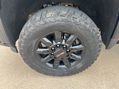 Used 2024 GMC Sierra 2500 AT4 w/ Max Trailering Package AWD/4WD image 12