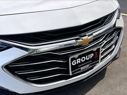 Used 2021 Chevrolet Malibu LT FWD image 29