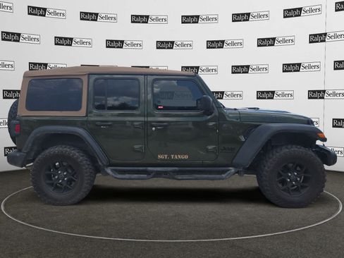Used 2024 Jeep Wrangler Unlimited Sport AWD/4WD image 7