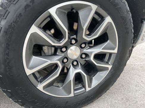 Used 2022 Chevrolet Silverado 1500 LT image 10