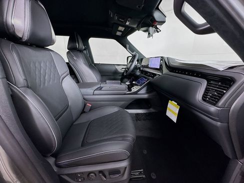 New 2026 INFINITI QX80 Autograph w/ Premium Cargo Package image 36