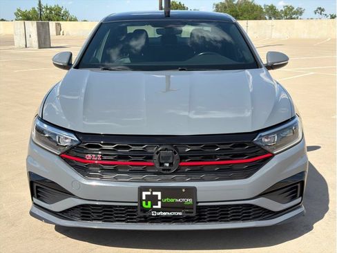 Used 2019 Volkswagen Jetta GLI Autobahn FWD image 2
