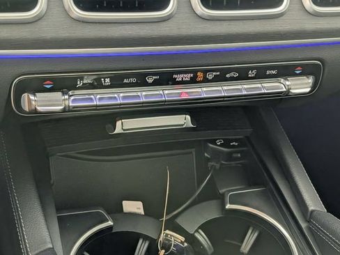 Used 2022 Mercedes-Benz GLE 450 4MATIC image 23