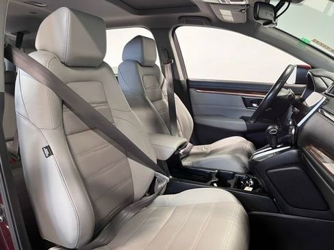 Used 2019 Honda CR-V Touring image 10
