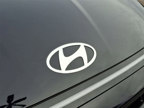 Certified 2025 Hyundai Sonata SE image 30