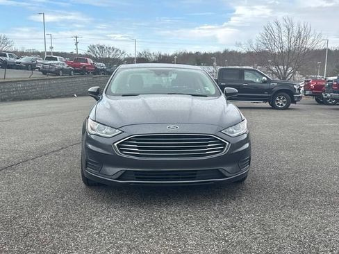 Used 2019 Ford Fusion SE image 10