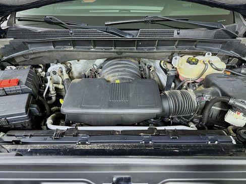 Used 2023 GMC Sierra 1500 AT4 w/ AT4 Preferred Package image 9