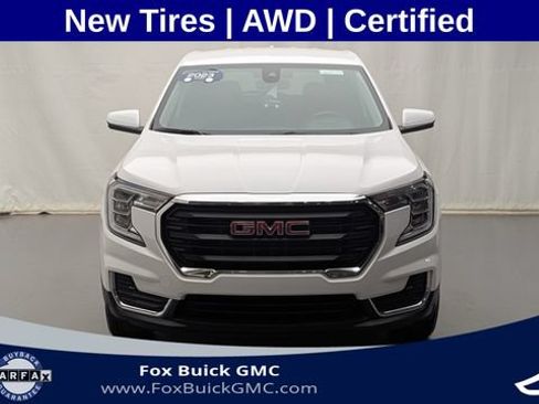 Certified 2023 GMC Terrain SLE AWD/4WD image 2
