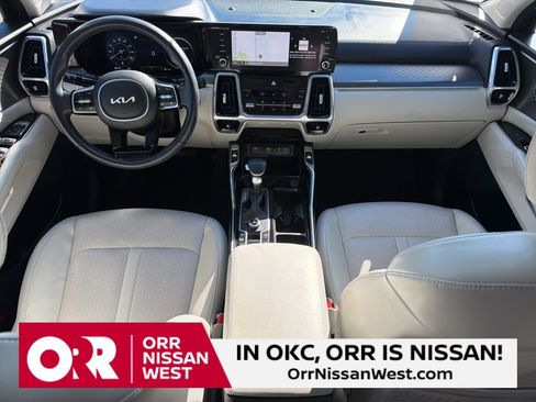 Used 2023 Kia Sorento SX image 19