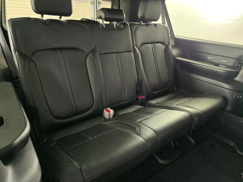 New 2025 Jeep Wagoneer L Series II w/ HD Trailer Tow Package w/25F image 26