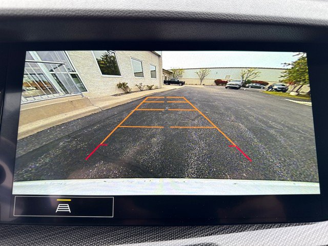 Used 2023 Buick Envision Essence FWD image 20