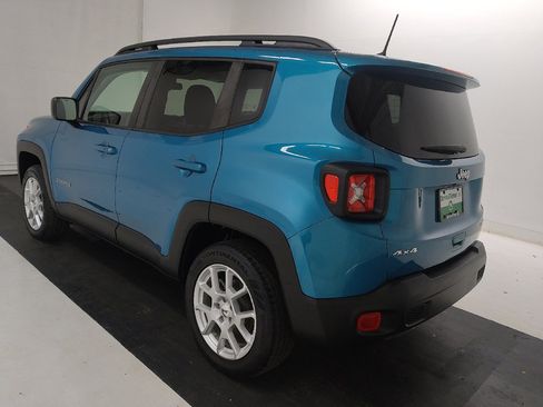 Used 2022 Jeep Renegade Latitude AWD/4WD image 5