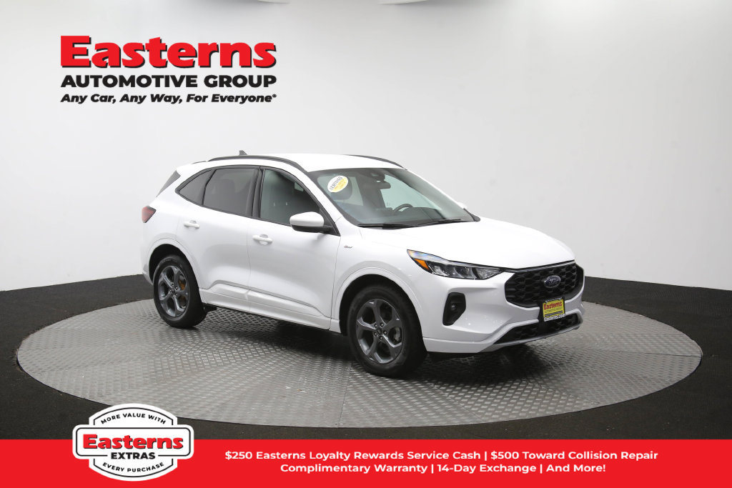 Used 2023 Ford Escape ST-Line Select AWD/4WD image 49
