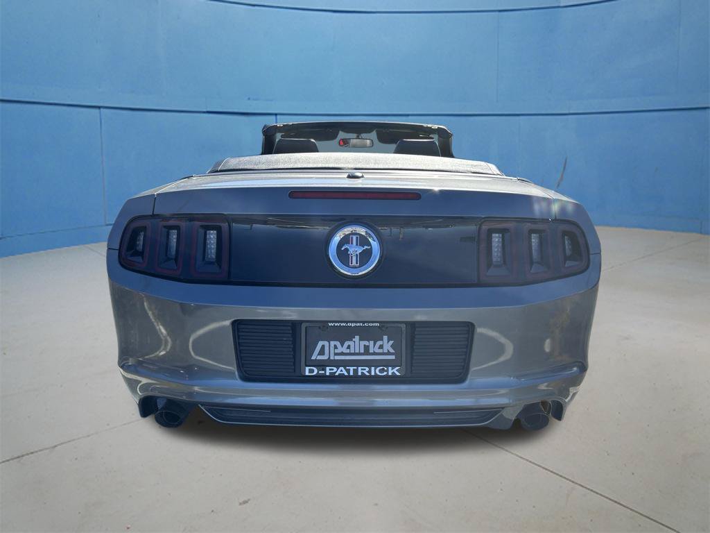 Used 2013 Ford Mustang Premium RWD image 10
