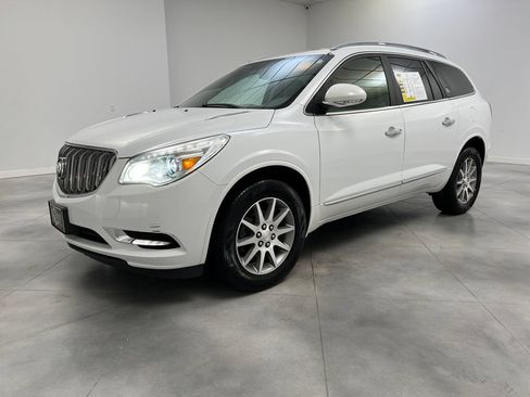 Used 2017 Buick Enclave Convenience FWD image 4