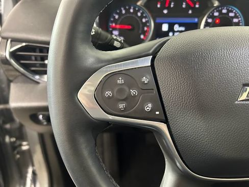 Used 2023 Chevrolet Traverse RS w/ LPO, Floor Liner Package AWD/4WD image 16