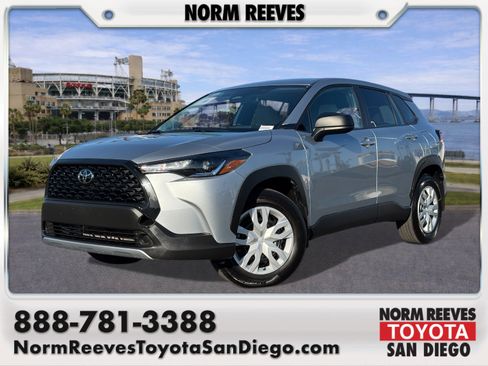 Certified 2024 Toyota Corolla Cross L image 1
