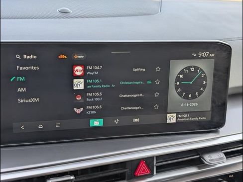 Used 2024 Kia Sorento LX FWD image 15