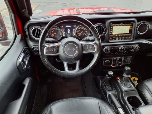 Used 2021 Jeep Wrangler Unlimited Sahara AWD/4WD image 7