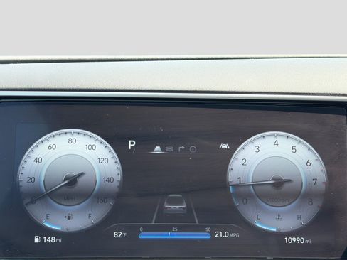 Certified 2024 Hyundai Santa Cruz Limited AWD/4WD image 16