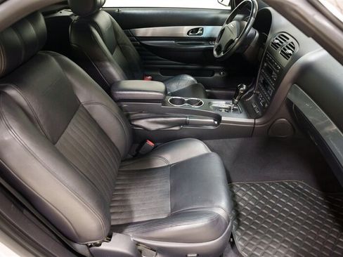 Used 2004 Ford Thunderbird RWD image 18