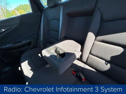 Used 2024 Chevrolet Malibu LT image 15