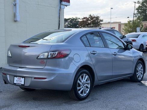 Used 2013 MAZDA MAZDA3 i Touring FWD image 8