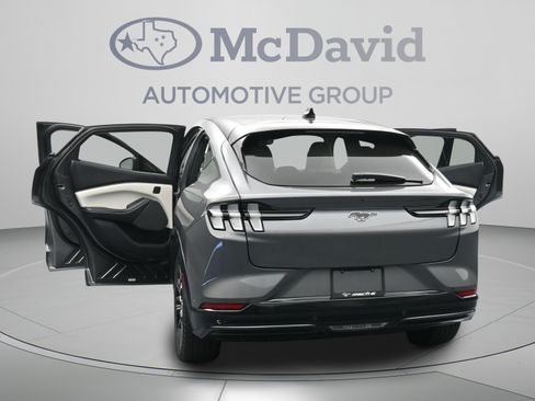 Used 2023 Ford Mustang Mach-E Premium AWD/4WD image 45