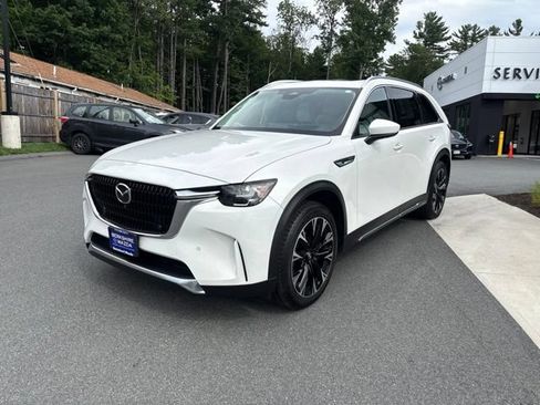 Used 2024 MAZDA CX-90 Plug-In Hybrid w/ Premium Plus AWD/4WD image 4
