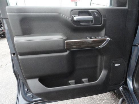 Used 2021 Chevrolet Silverado 1500 LT Trail Boss w/ Convenience Package II image 19