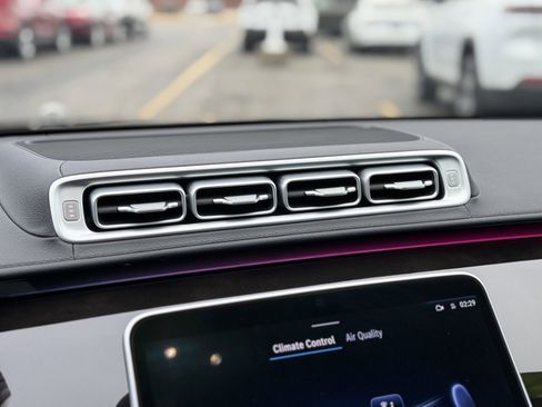 Used 2024 Mercedes-Benz S 580 4MATIC Sedan image 51