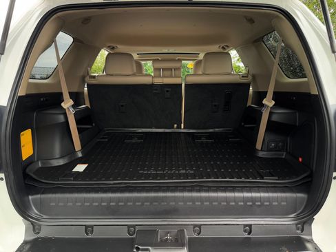 Used 2020 Toyota 4Runner Limited AWD/4WD image 23