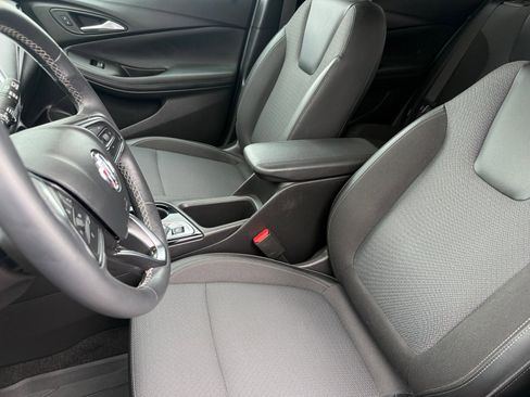 Used 2022 Buick Encore GX Select image 11