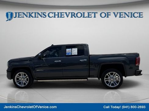 Used 2017 GMC Sierra 1500 Denali w/ Denali Ultimate Package AWD/4WD image 9