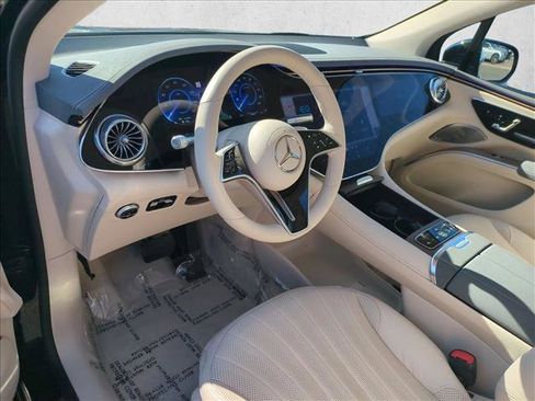 Certified 2023 Mercedes-Benz EQS 580 4MATIC SUV image 13