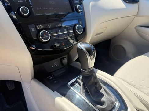 Used 2022 Nissan Rogue Sport SL w/ Premium Package AWD/4WD image 22
