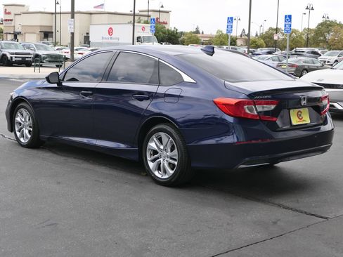 Used 2018 Honda Accord LX image 6